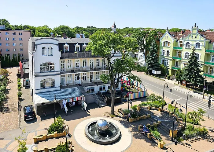 Visit Baltic - Kormoran Z Tarasem Świnoujście (Swinemünde)